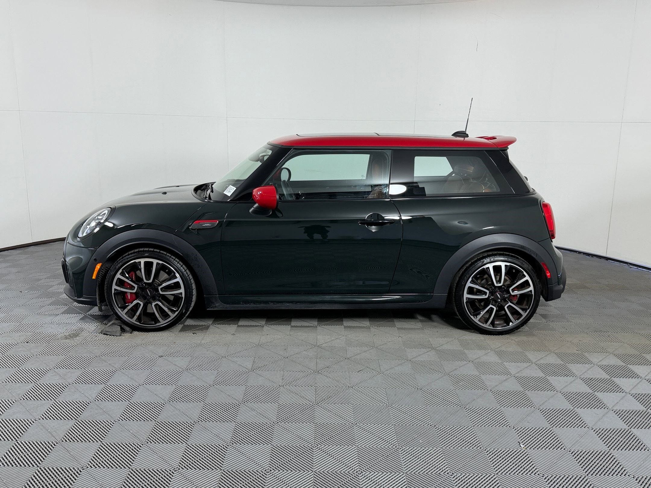mini hardtop 2 door 2024 WMW73DH00R2U63479 image mini hardtop 2 door 2024 WMW73DH00R2U63479 image